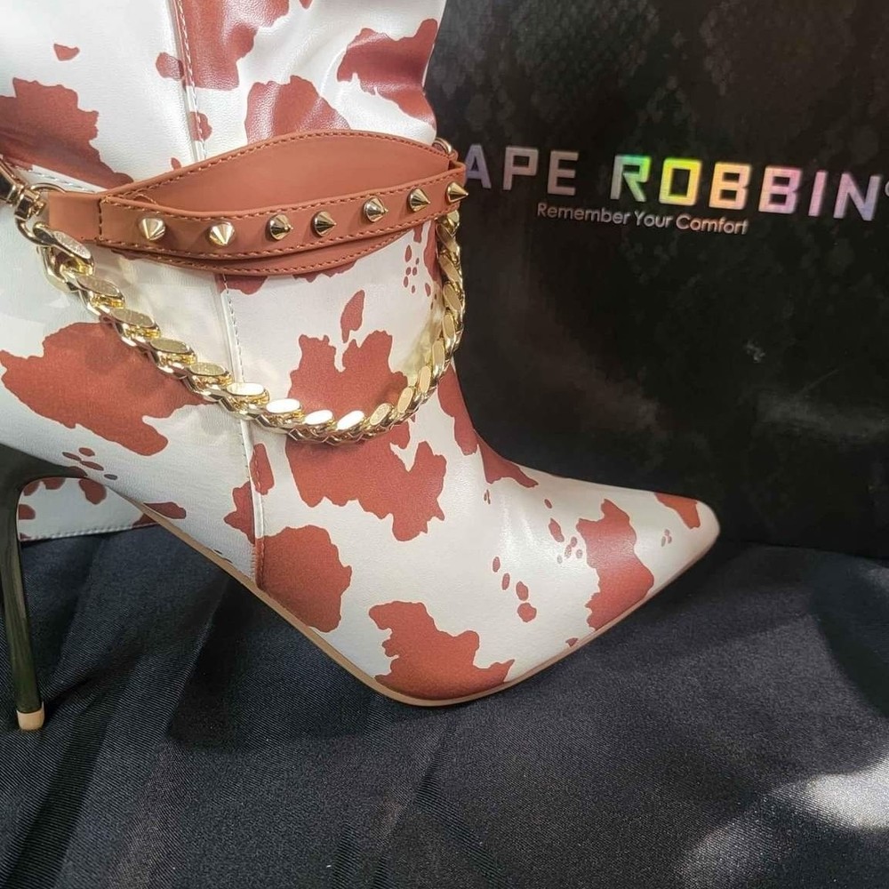 Cape Robbin Brown & White Pumps Size 11 Women's Esa Style | Knee Length Heels